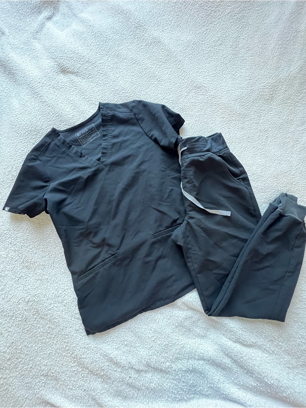Figs Black Scrub Set